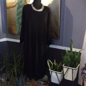 👕Black midi length dress